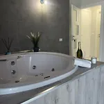 Alma Bed & Breakfast